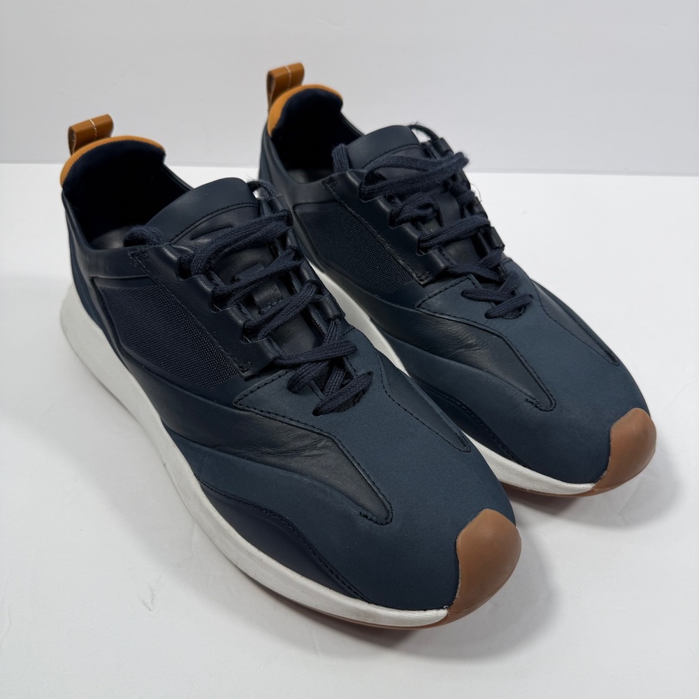 Wolf and Shepherd Marathon Trainer Women’s 10.5 Men’s 8.5 Unisex Running Shoes